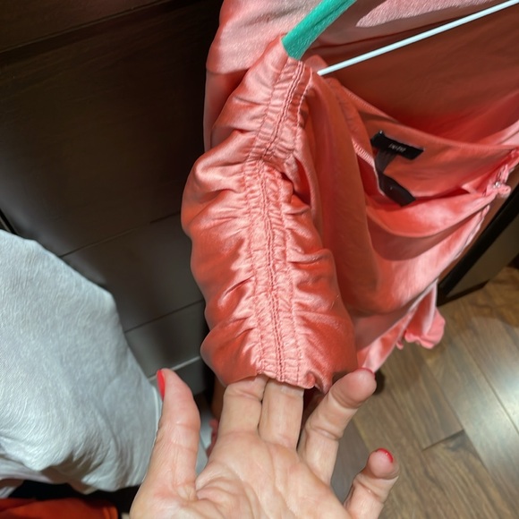 Smythe 2 piece peach dress. - Picture 5 of 9